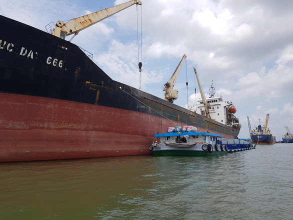 Kiến nghị Thủ tướng cho xuất khẩu các lô gạo đã đưa vào cảng trước ngày 24.3